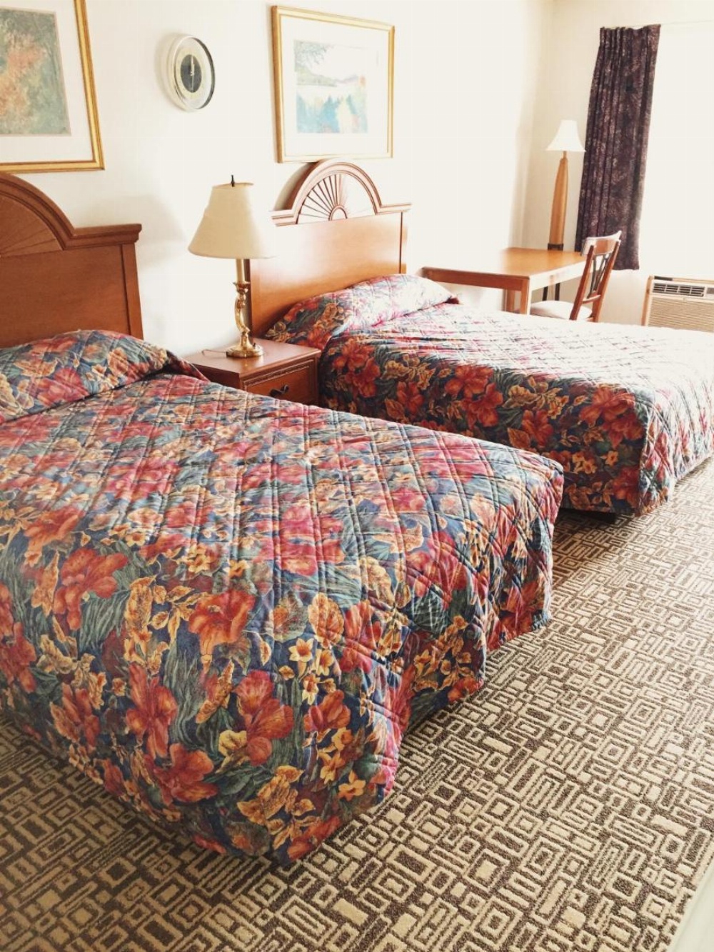 Room image 4