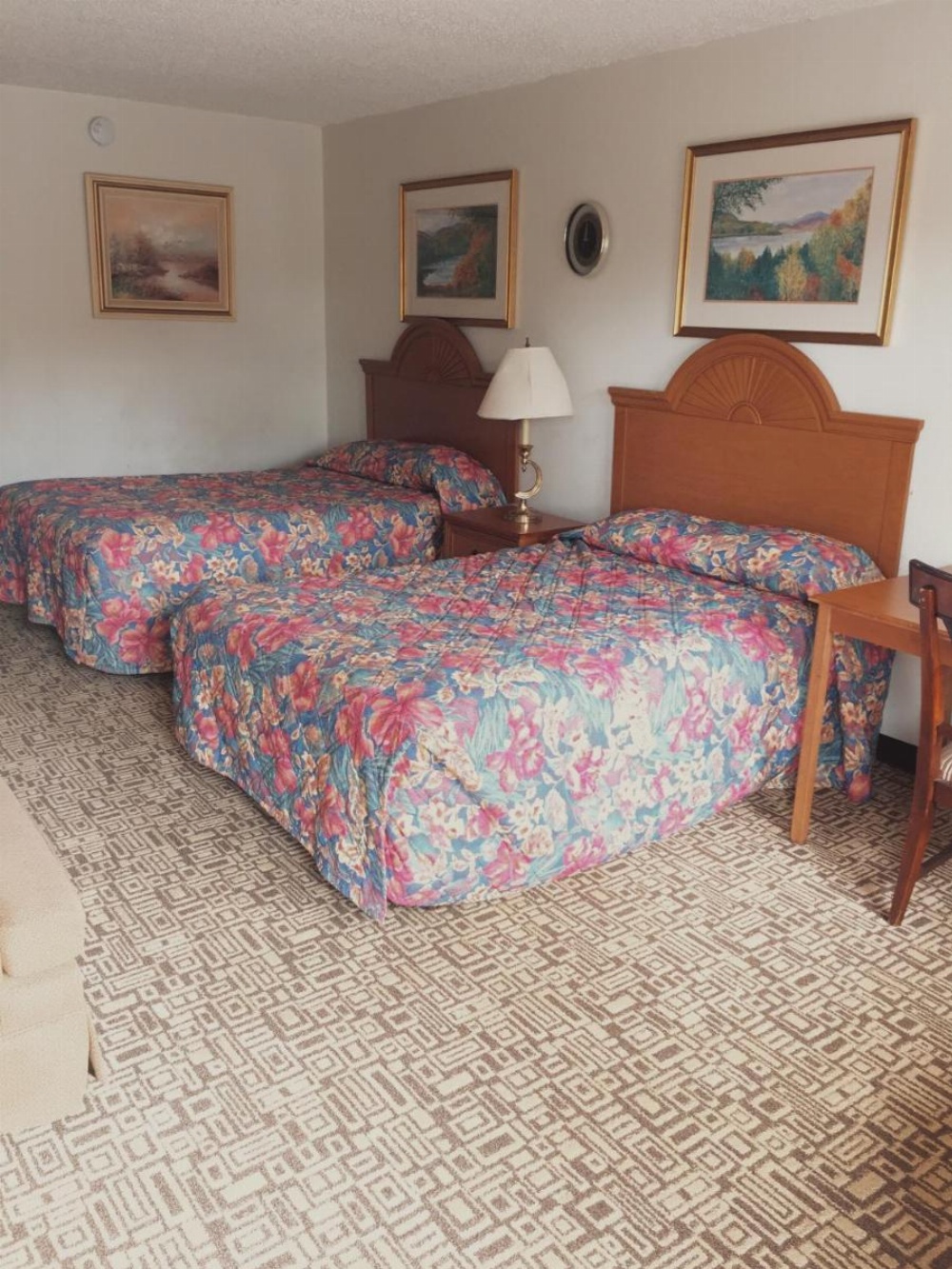Room image 3